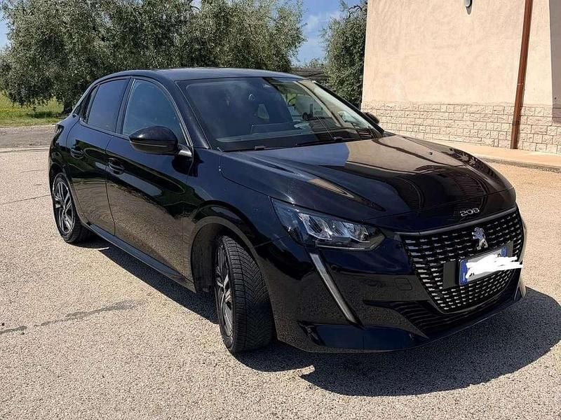 Usata Peugeot 208 Allure 75 CV (55 kW) 2022 Nero Utilitaria