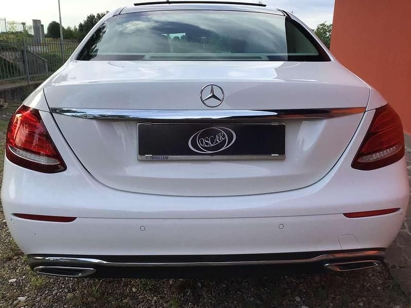 Usata Mercedes E350 Premium Plus 258 CV (189 kW) 2017 Bianco Berlina