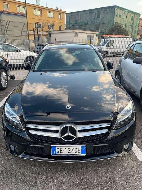 Usata Mercedes C200 160 CV (117 kW) 2021 Nero Station wagon