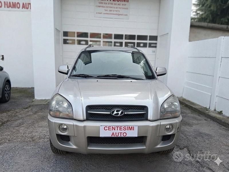 Usata Hyundai Tucson 140 CV (102 kW) 2006 Grigio SUV