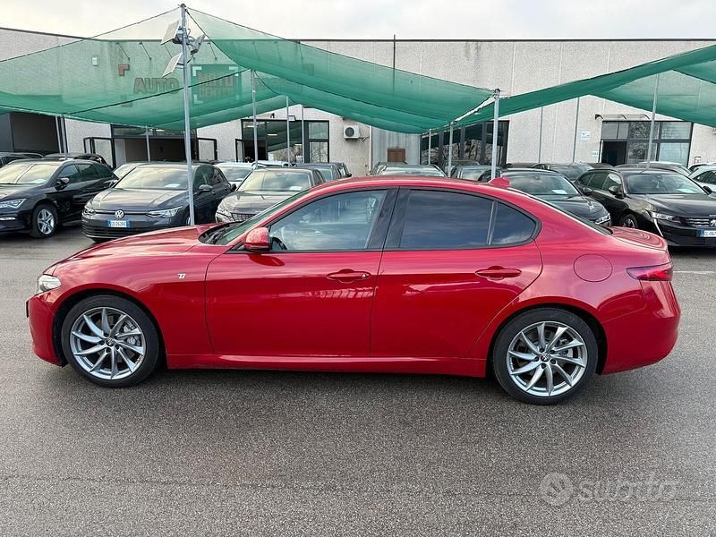 Usata Alfa Romeo Giulia Ti 190 CV (139 kW) 2022 Rosso Berlina