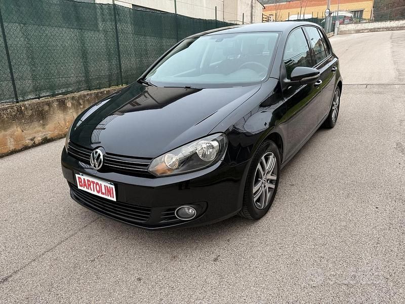 Usata VW Golf VI Comfortline 105 CV (77 kW) 2010 Nero Utilitaria