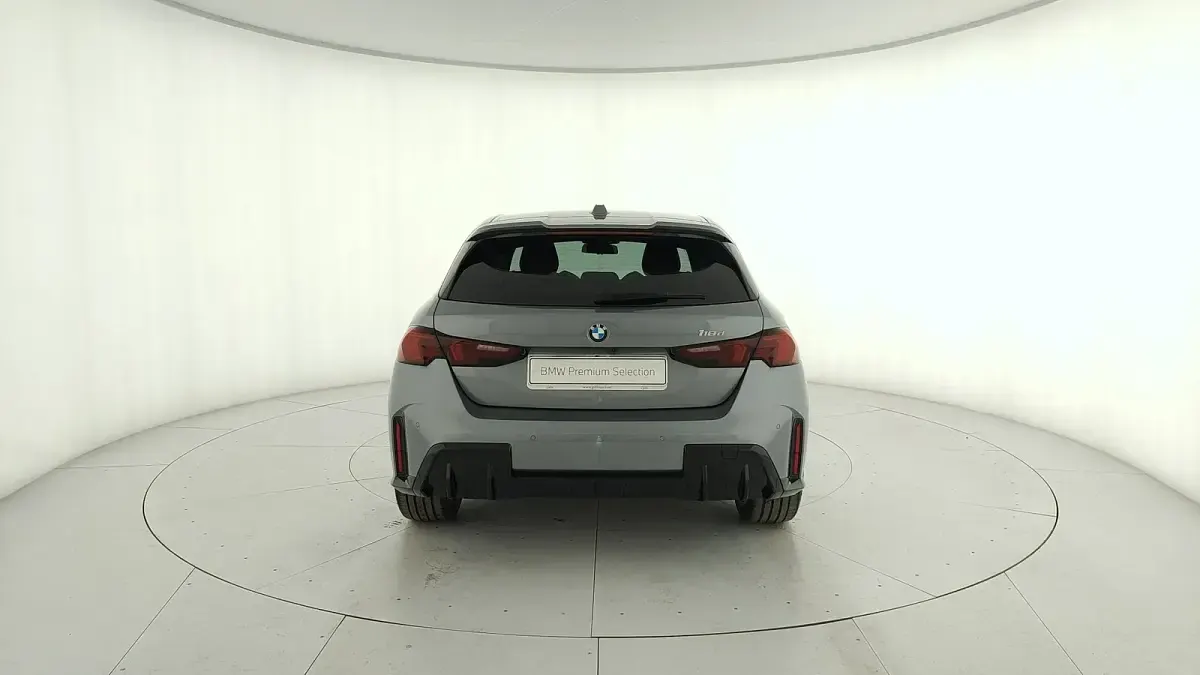 Usata BMW 118 M Sport 150 CV (110 kW) 2025 Grigio Utilitaria