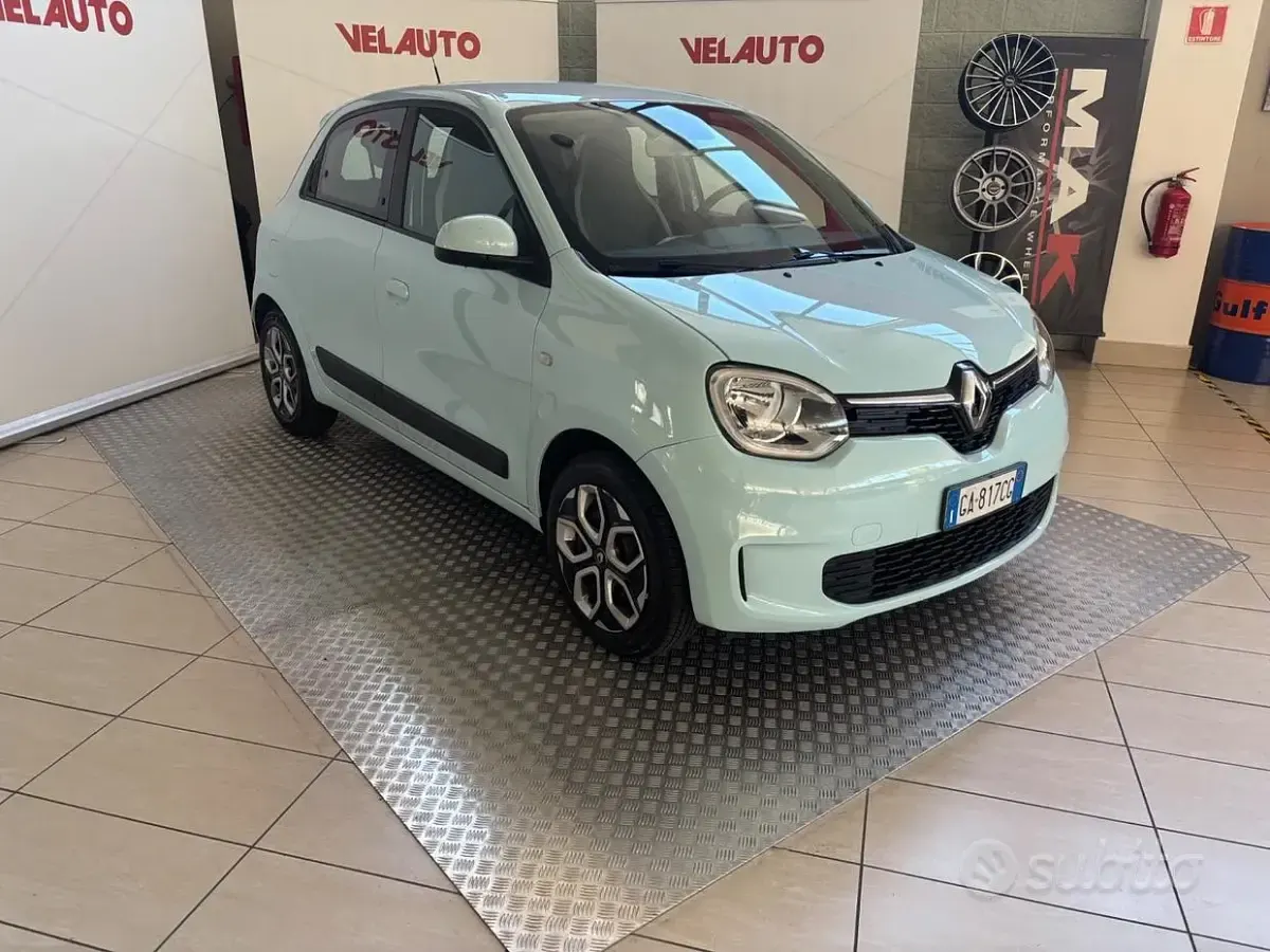 Usata Renault Twingo SE 65 CV (47 kW) 2020 Bluazzurro Utilitaria