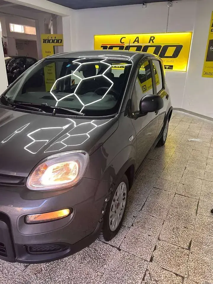 Usata Fiat Panda S 69 CV (50 kW) 2023 Grigio maestro metallizzato Utilitaria