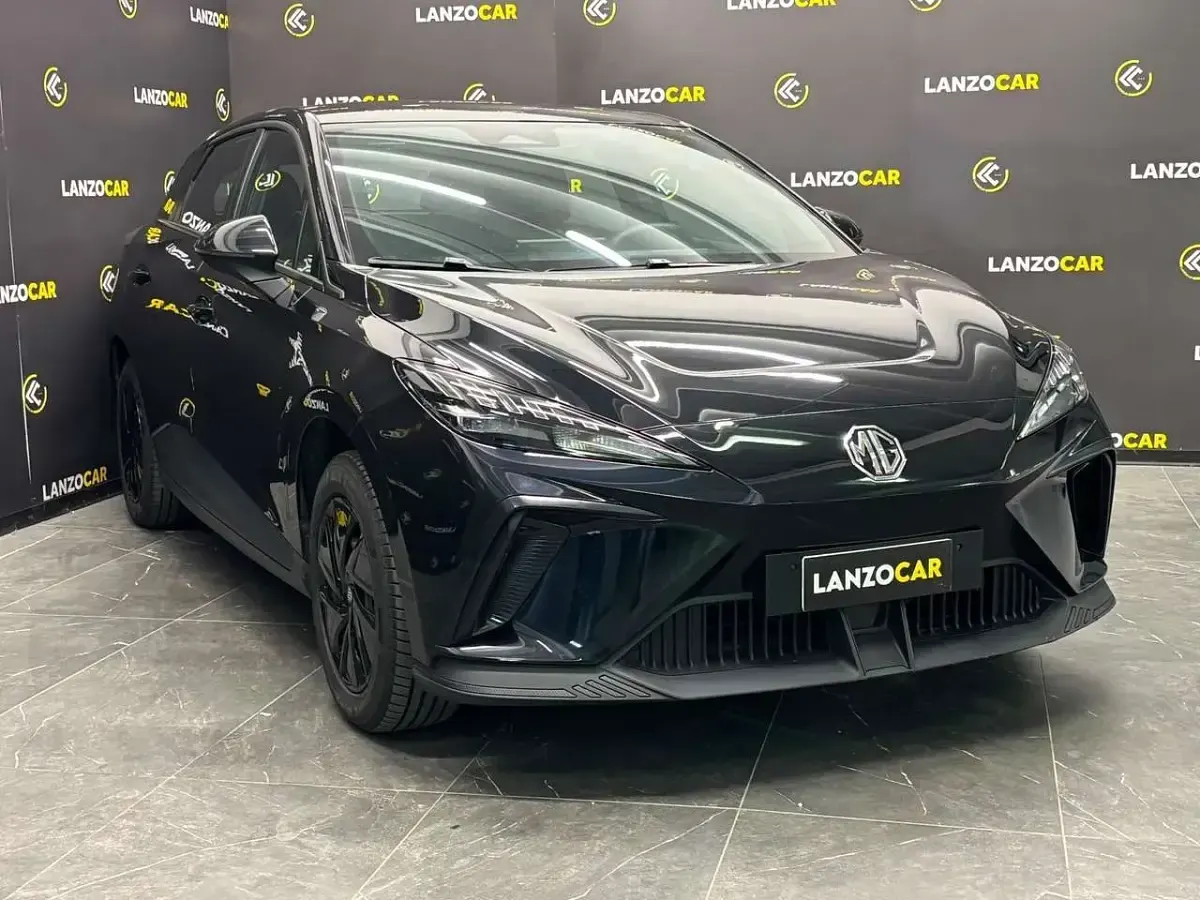 Usata MG MG4 EV 53 kW (73 CV) 2023 Nero Utilitaria