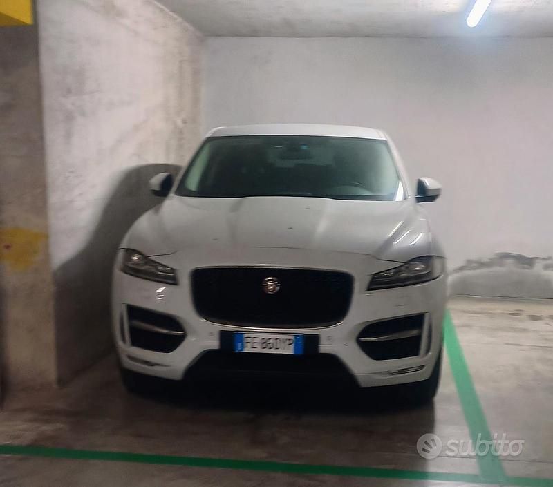 Usata Jaguar F-Pace R-Sport 180 CV (132 kW) 2016 Bianco SUV