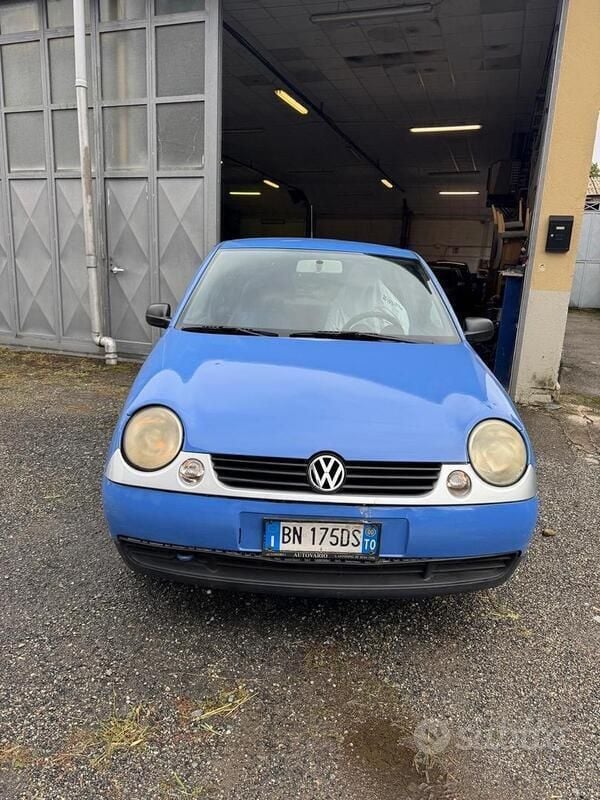 Usata VW Lupo 50 CV (36 kW) 2000 Viola Utilitaria