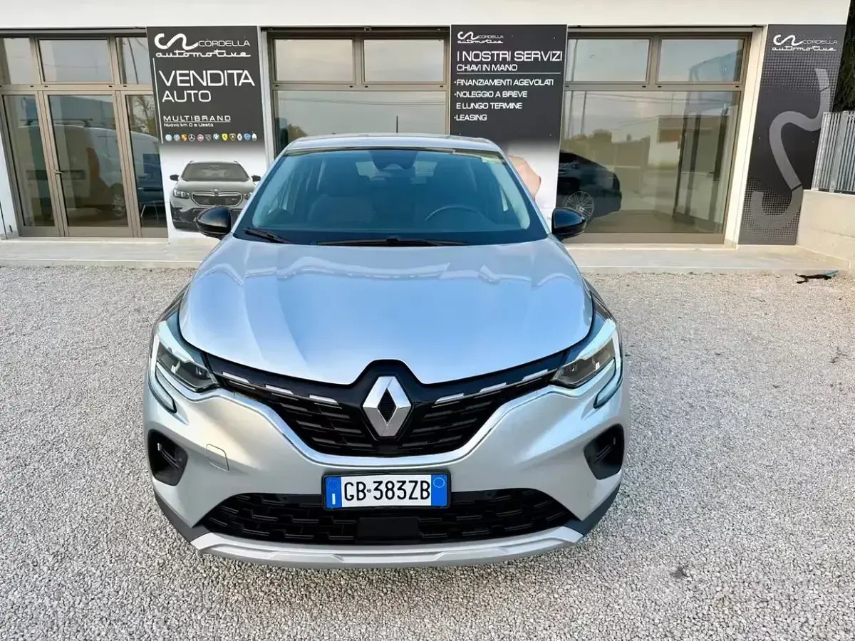 Usata Renault Captur Life 101 CV (74 kW) 2020 Grigio SUV