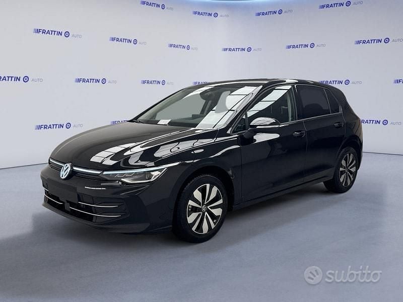 Nero Usata 2025 VW Golf VIII Life Due volumi | 26.990 € (Buon prezzo) - Immagine 1/4