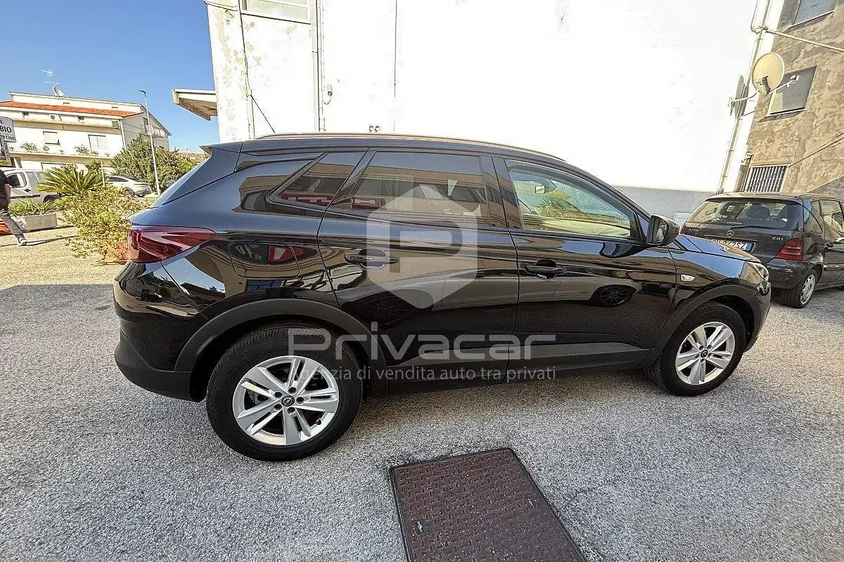 Usata Opel Grandland X Innovation 120 CV (88 kW) 2018 Nero SUV