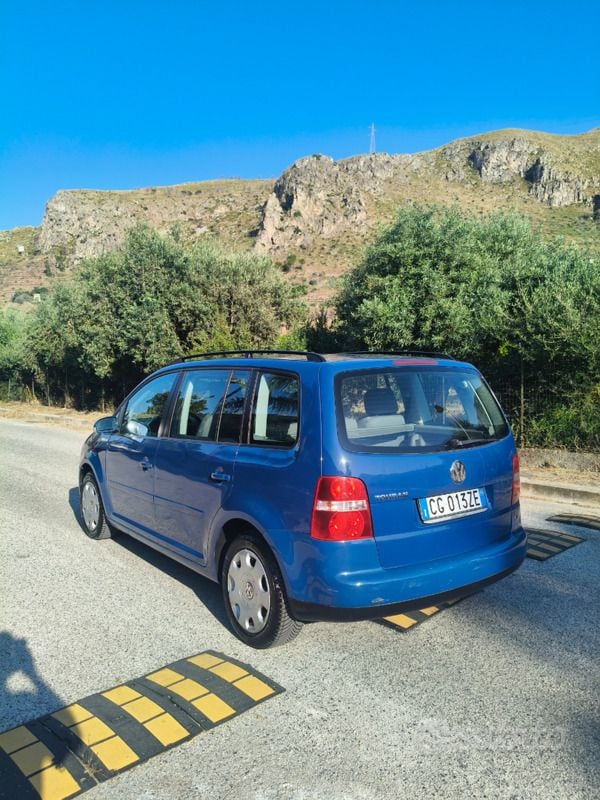 Usata VW Touran 101 CV (74 kW) 2005 Monovolume
