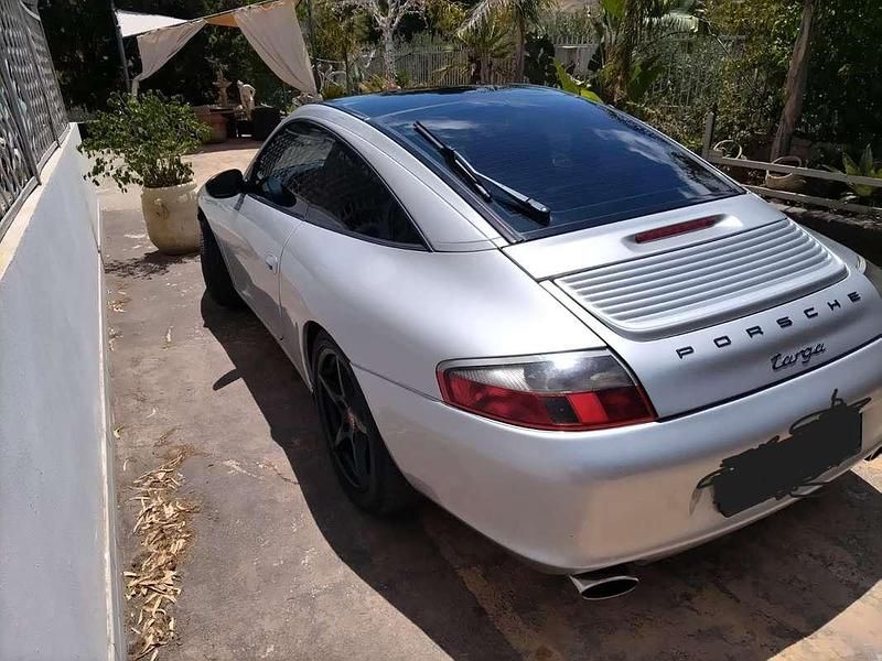 Usata Porsche 911 286 CV (210 kW) 2002 Argento Coupé