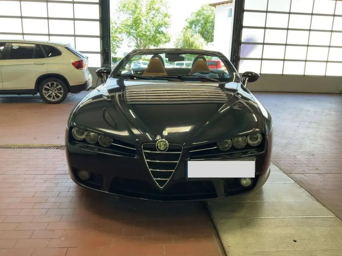 Usata Alfa Romeo Spider Exclusive 185 CV (136 kW) 2008 Nero Cabrio