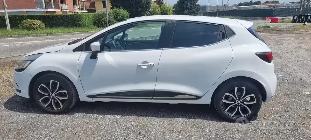 Usata Renault Clio IV 75 CV (55 kW) 2017 Bianco Berlina