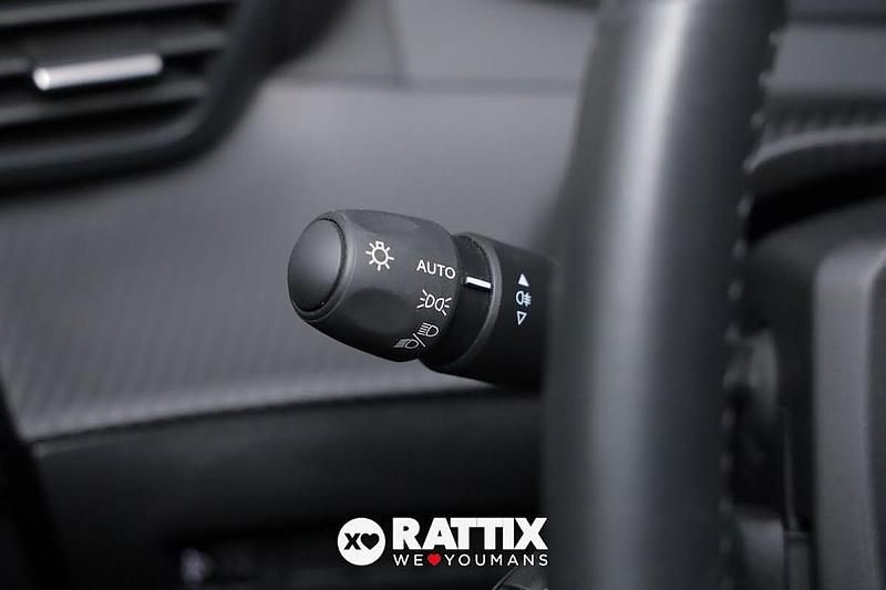 Usata Peugeot 208 Allure 101 CV (74 kW) 2025 Utilitaria