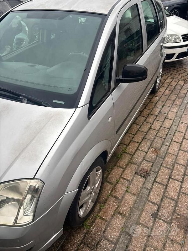 Usata Opel Meriva 2009 Grigio Monovolume