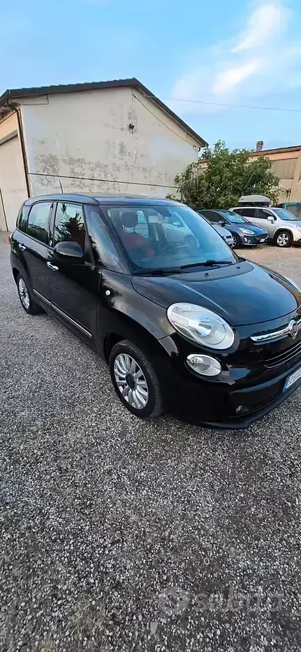 Usata Fiat 500L Lounge 105 CV (77 kW) 2015 Nero Monovolume