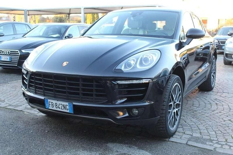 Nero Usata 2015 Porsche Macan SUV | 28.900 € (Buon prezzo) - Immagine 1/4