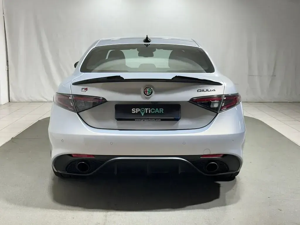 Usata Alfa Romeo Giulia Sprint 280 CV (205 kW) 2024 Grigio moonlight Berlina