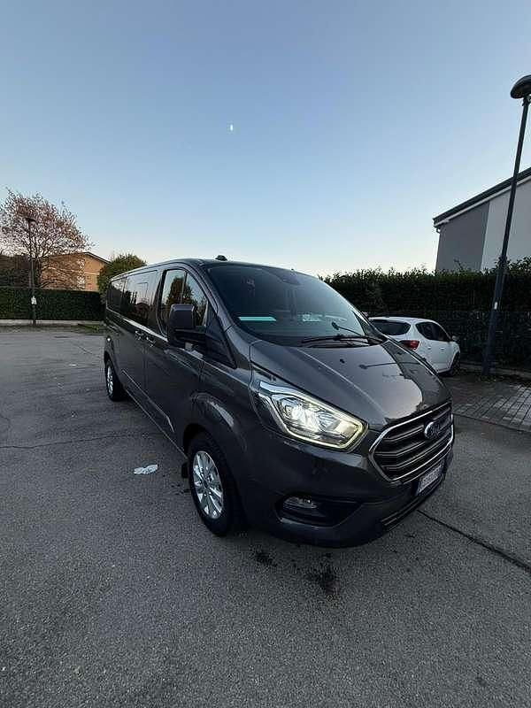 Usata Ford Transit Custom 131 CV (96 kW) 2022 Grigio