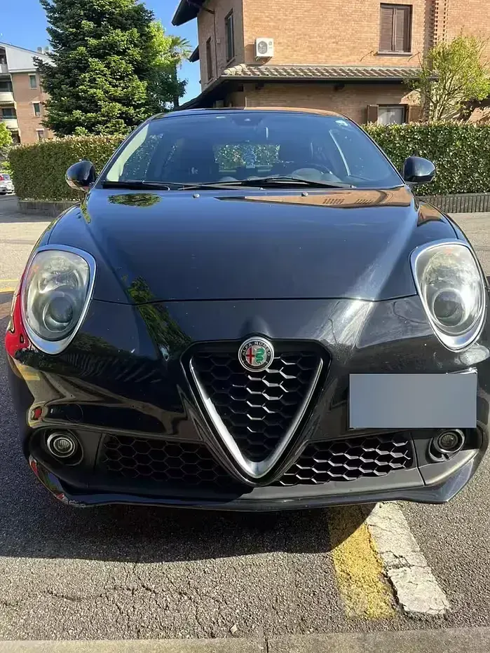 Usata Alfa Romeo MiTo Super 95 CV (69 kW) 2016 Nero Utilitaria