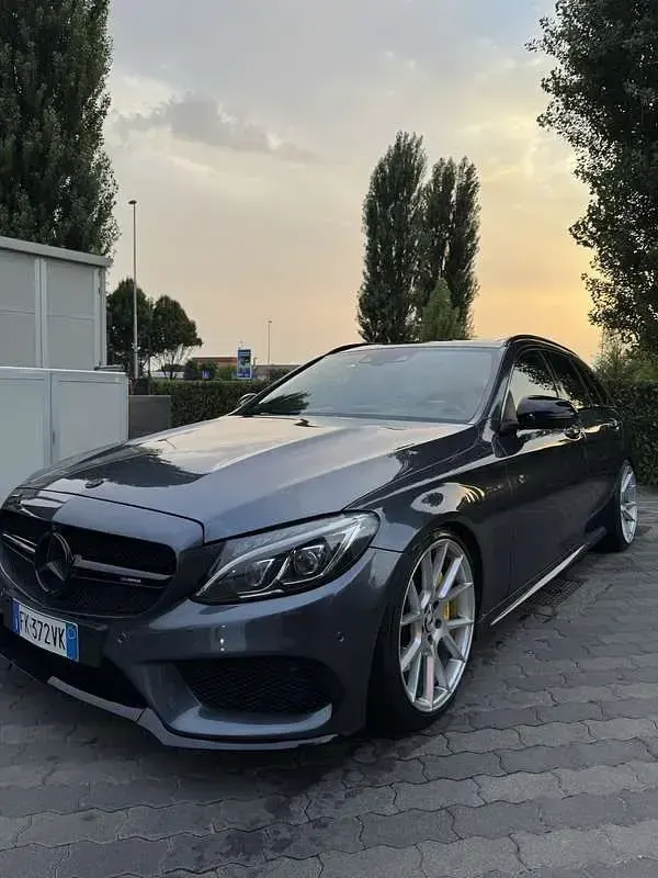 Usata Mercedes C250 Premium 204 CV (150 kW) 2017 Grigio Station wagon