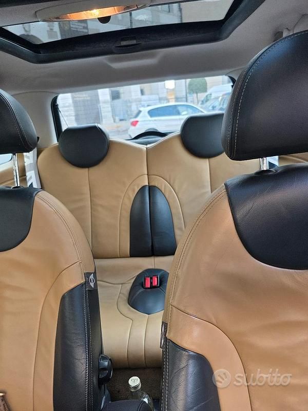 Usata Mini Cooper 90 CV (66 kW) 2003 Nero Utilitaria