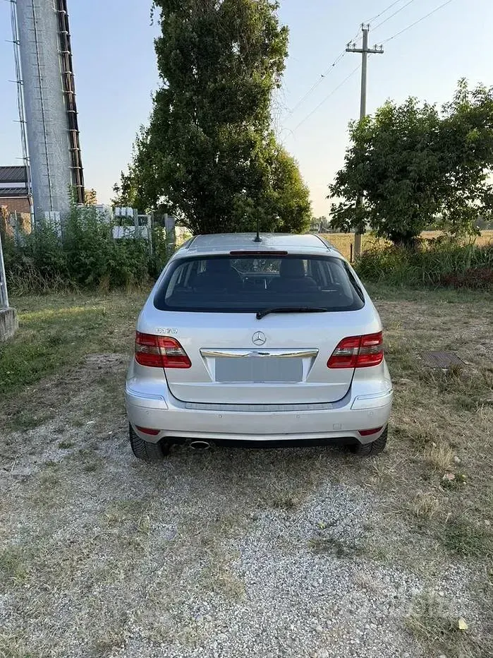 Usata Mercedes B170 116 CV (85 kW) 2009 Grigio Monovolume