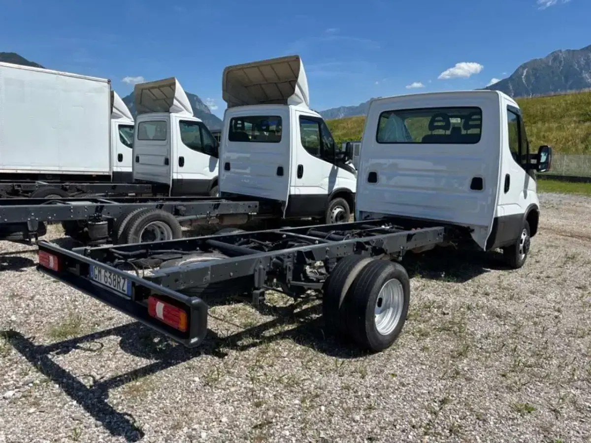 Usata Iveco Daily 155 CV (114 kW) 2023 Bianco