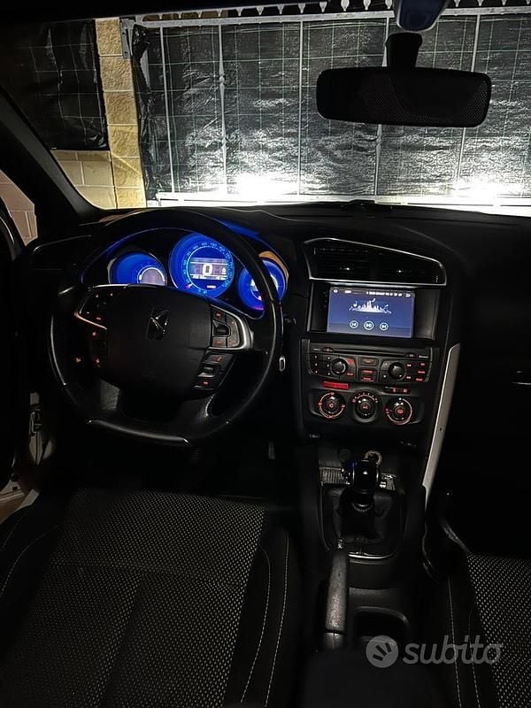 Usata Citroën DS4 120 CV (88 kW) 2012 Bianco Utilitaria