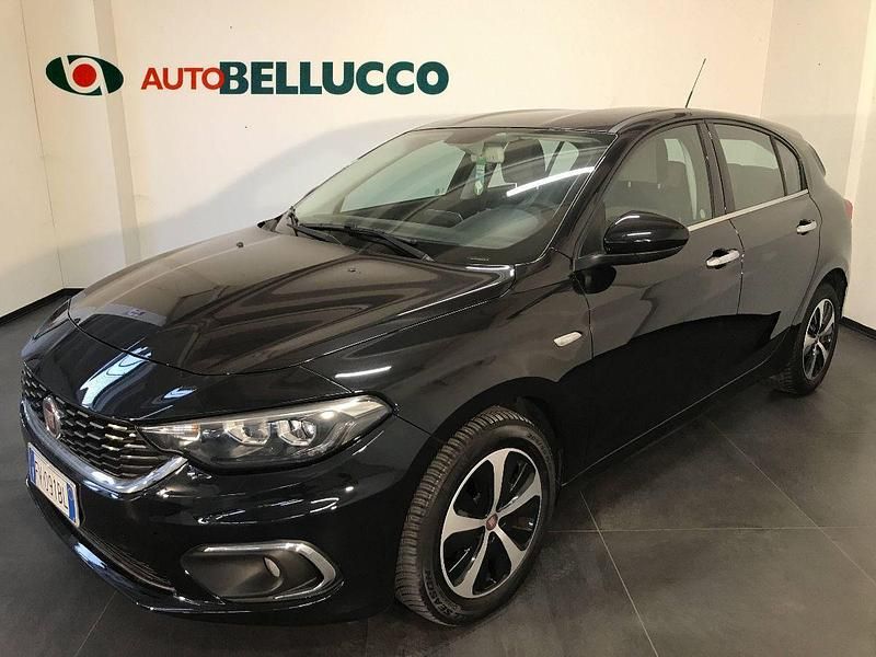 Nero Usata 2017 Fiat Tipo Lounge Tre volumi | 10.500 € (Buon prezzo) - Immagine 1/4
