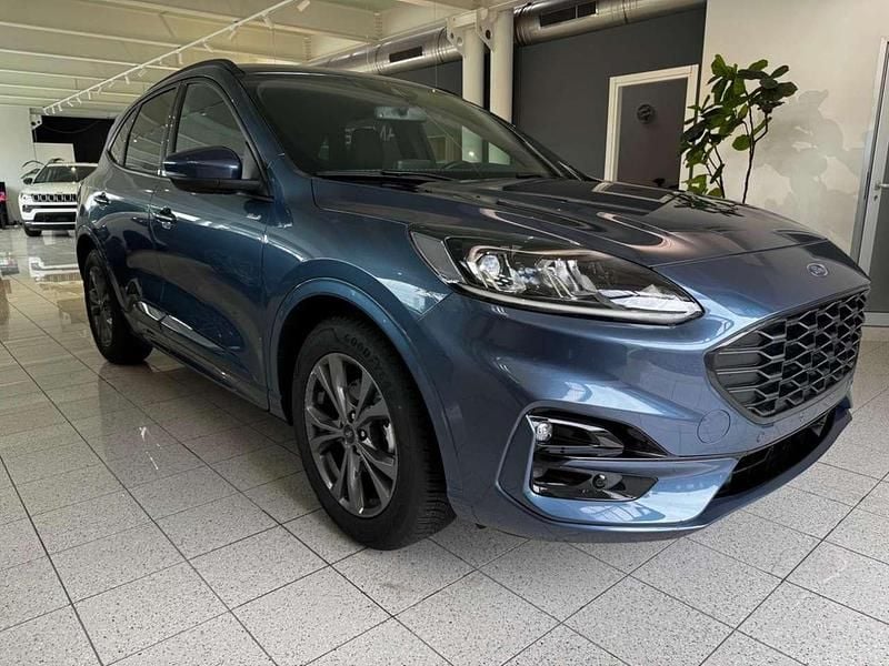 Usata Ford Kuga ST-Line 120 CV (88 kW) 2024 Blu/azzurro(met.) SUV