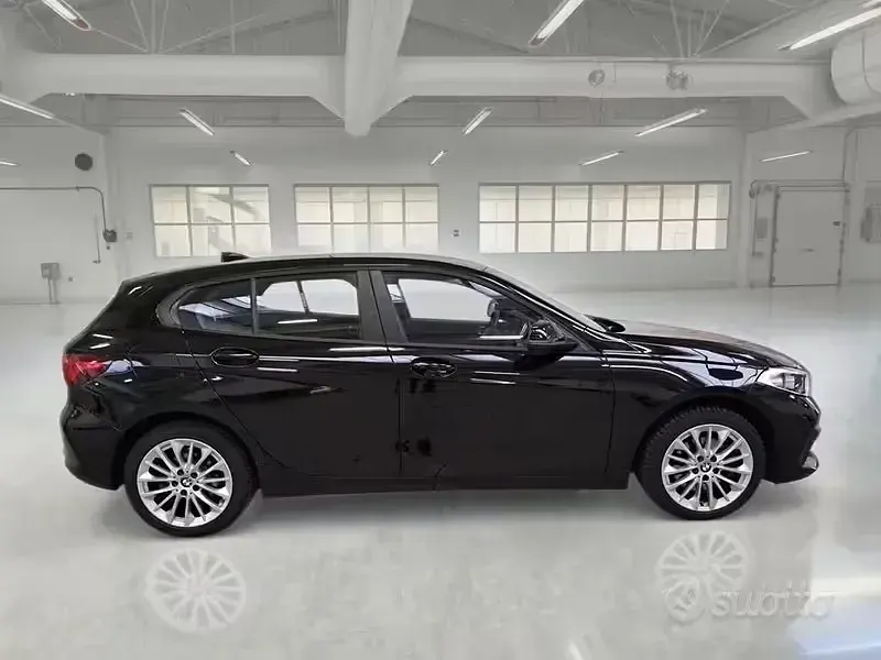 Usata BMW 118 Advantage 136 CV (100 kW) 2022 Nero Berlina