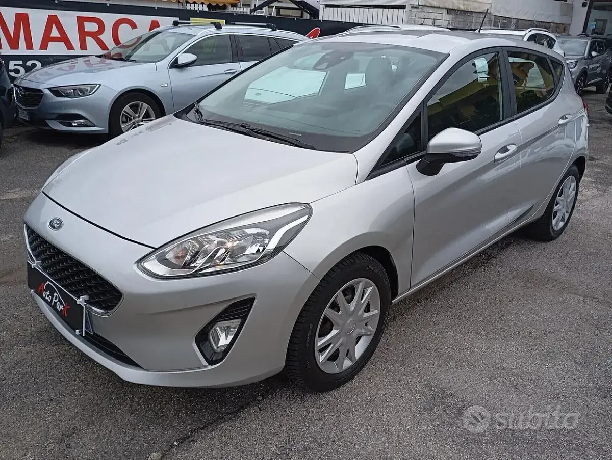 Usata Ford Fiesta 86 CV (63 kW) 2019 Grigio Utilitaria