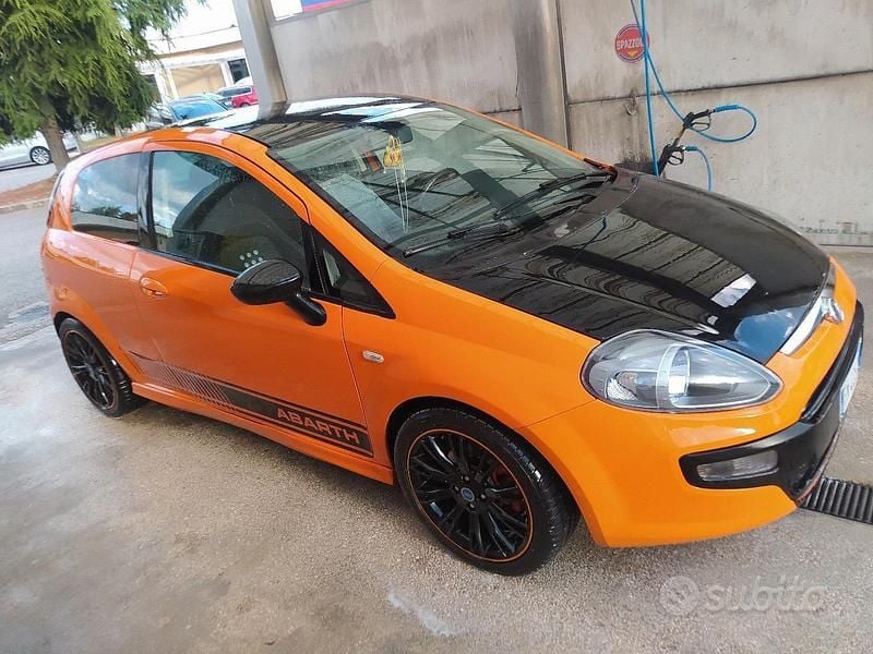 Usata Fiat Grande Punto Sport 131 CV (96 kW) 2018 Utilitaria