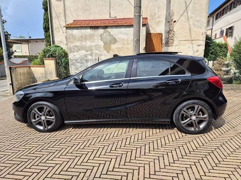 Usata Mercedes A200 136 CV (100 kW) 2013 Nero Berlina
