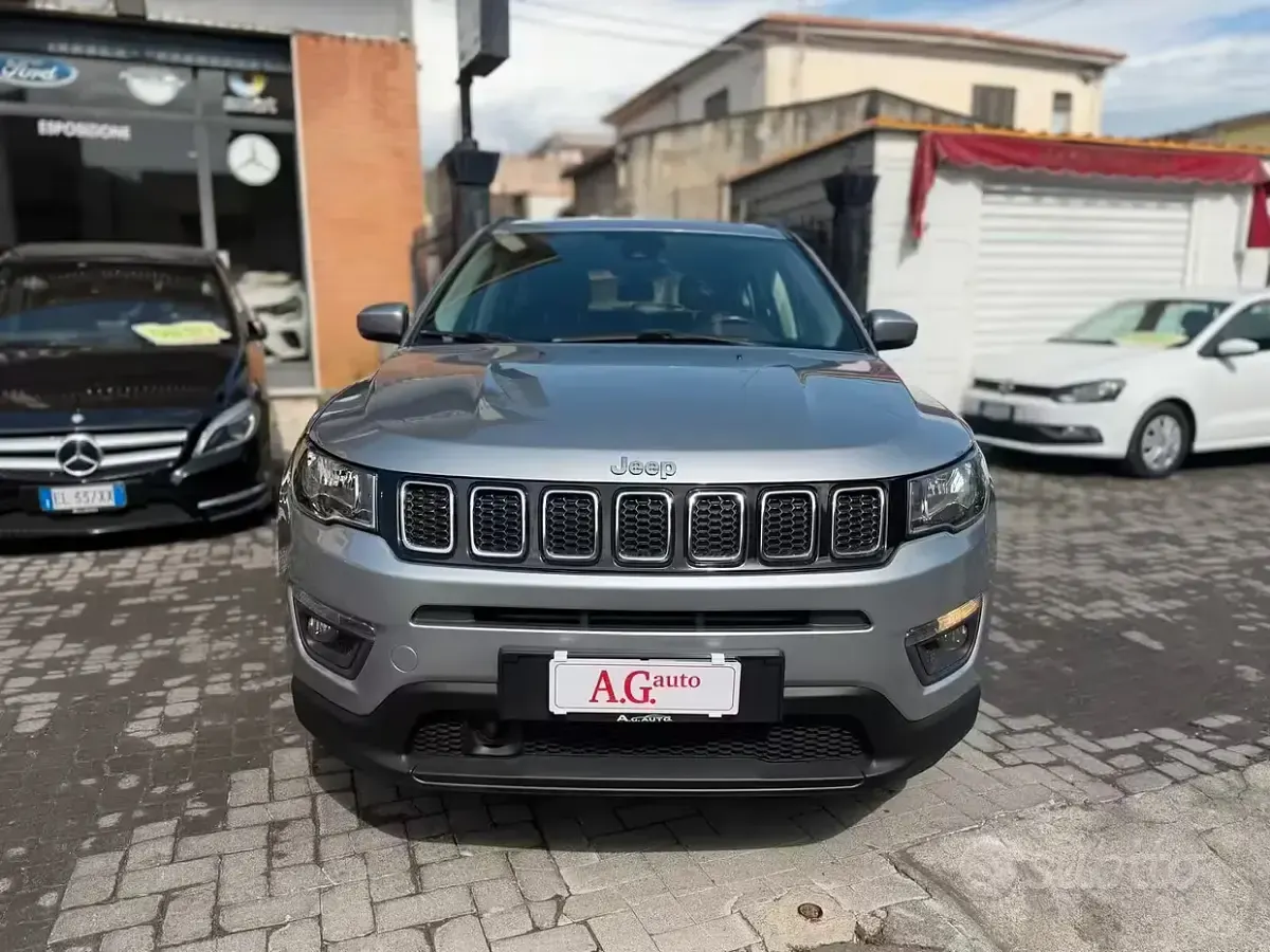 Usata Jeep Compass 120 CV (88 kW) 2018 Grigio SUV