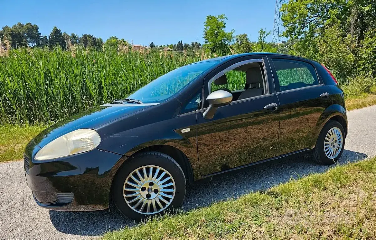 Usata Fiat Grande Punto Dynamic 65 CV (47 kW) 2007 Utilitaria