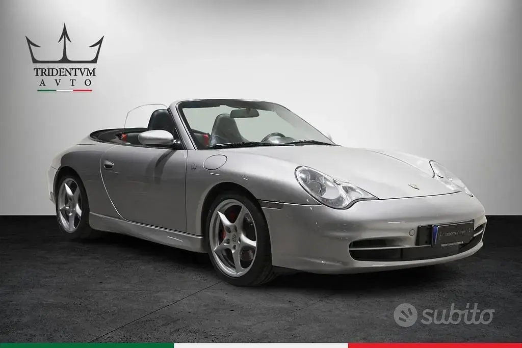 Usata Porsche 911 Carrera Cabriolet 320 CV (235 kW) 2002 Argento Cabrio