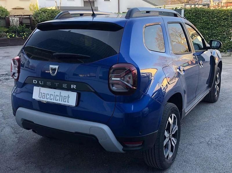 Usata Dacia Duster Prestige 91 CV (66 kW) 2022 Blu iron metalizzato SUV