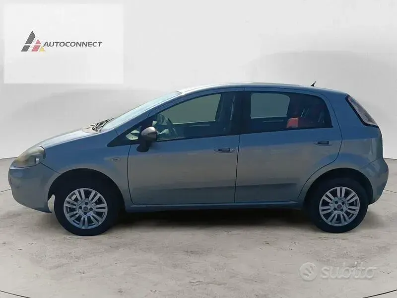 Usata Fiat Punto Evo Dynamic 70 CV (51 kW) 2012 Utilitaria
