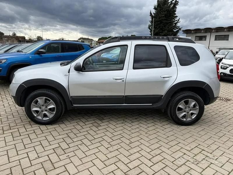 Usata Dacia Duster Ambiance 105 CV (77 kW) 2017 Grigio SUV