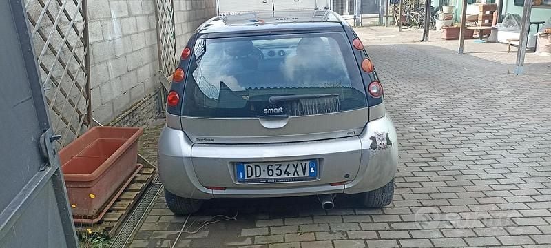 Usata Smart ForFour 95 CV (69 kW) 2006 Grigio Utilitaria