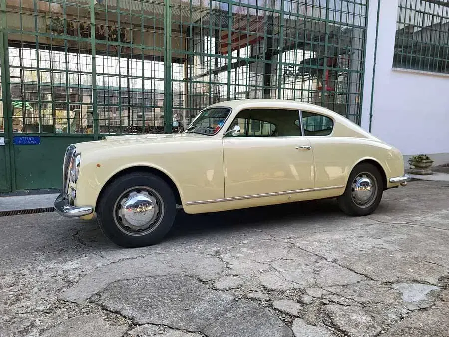 Usata Lancia Aurelia 118 CV (86 kW) 1954 Beige Coupé
