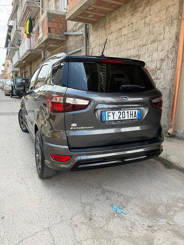 Usata Ford Ecosport 125 CV (91 kW) 2019 Grigio SUV