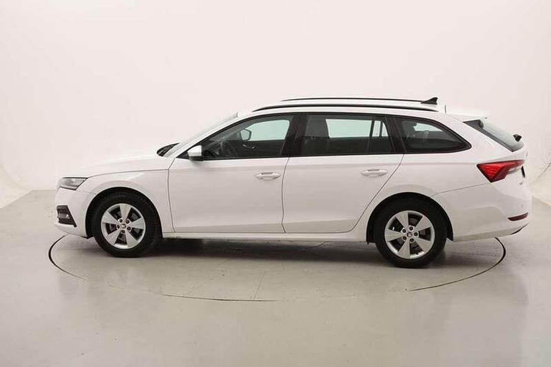 Usata Skoda Octavia Ambition 116 CV (85 kW) 2021 Bianco Station wagon