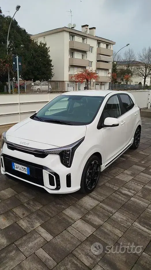 Usata Kia Picanto 63 CV (46 kW) 2024 Bianco Utilitaria