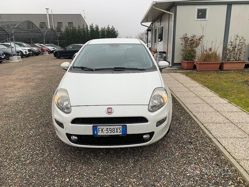 Usata Fiat Punto Street 95 CV (69 kW) 2017 Bianco Berlina