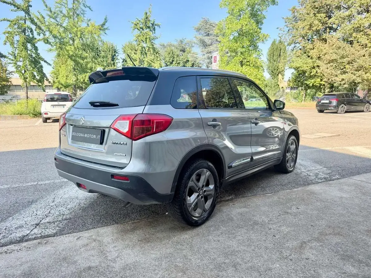 Usata Suzuki Vitara Cool 120 CV (88 kW) 2015 Grigio SUV